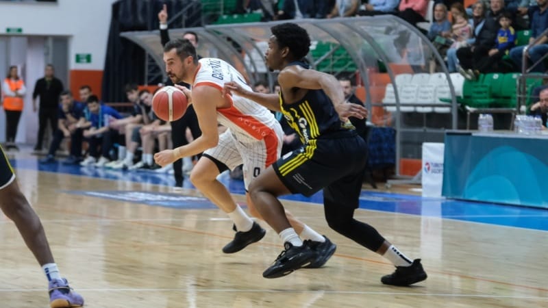 18. Galibiyetini Fenerbahçe’den Aldı…