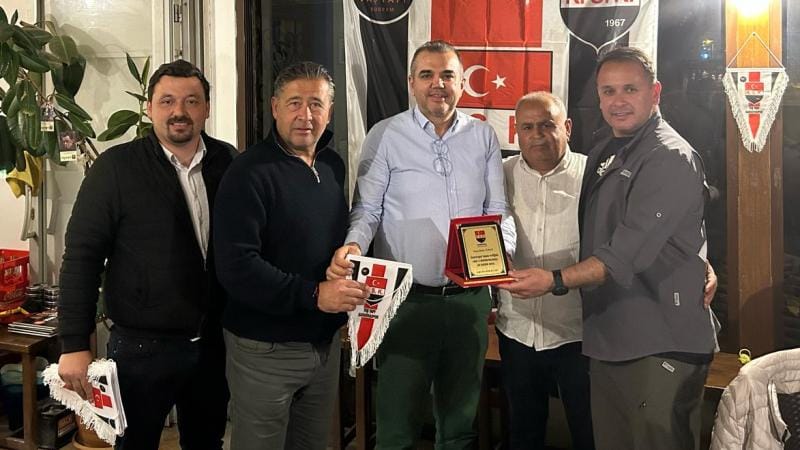 Karaovasporlu Yöneticiler Vefa Gecesi’nde Buluştu