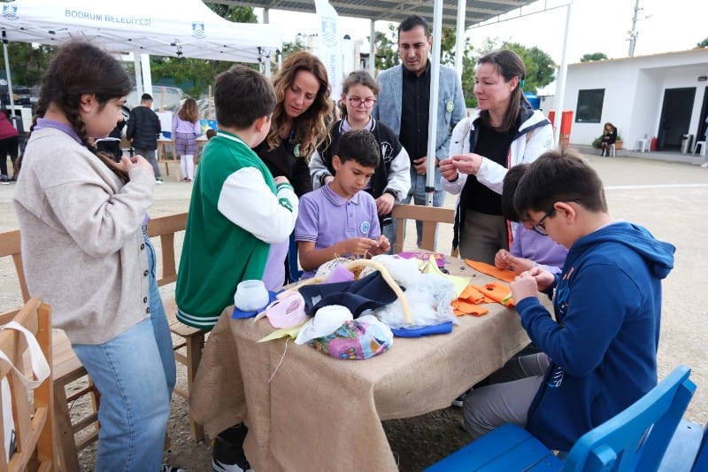 bodrum_belediyesi_bodrumda_sifir_atik_bilinci_ögrencilere_kazandiriliyo (10)