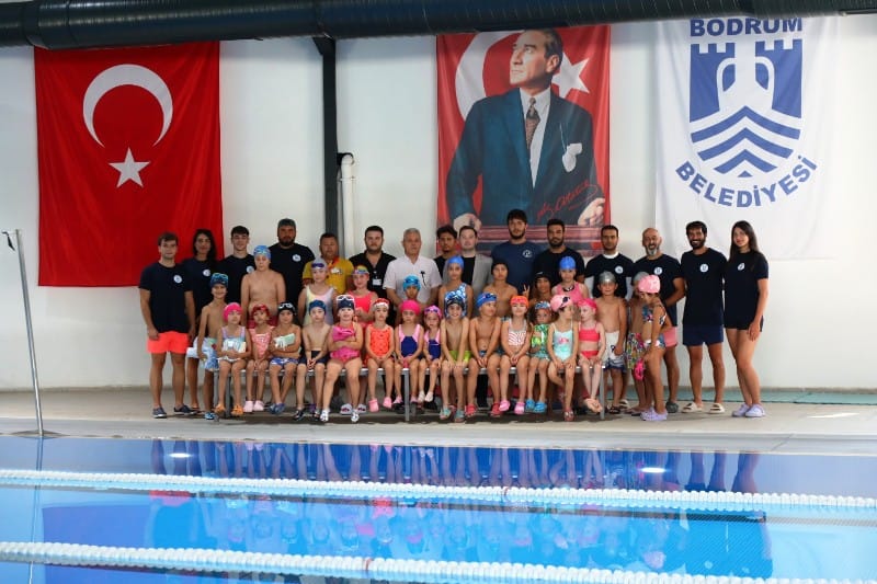 bodrum_belediyesi_belediyenin_ücretsiz_yüzme_kurslari_başladi (5)