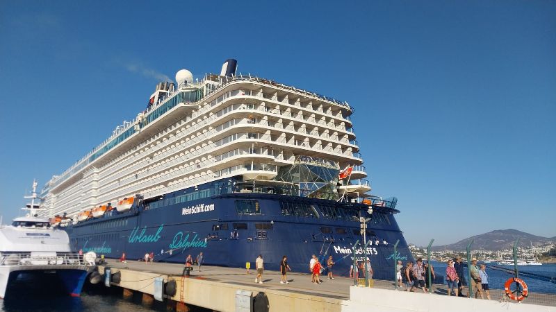 Mein Schiff, 2 Bin 500 Yolcusuyla Bodrum’da…