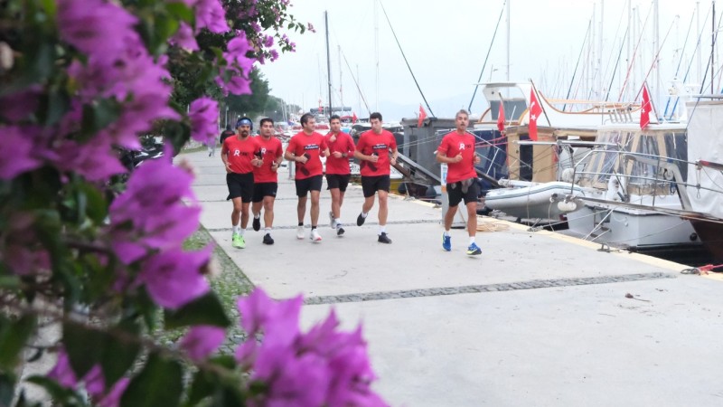 Başkan Mandalinci, Bitez’de Düzenlenen Sabah Koşusuna Katıldı