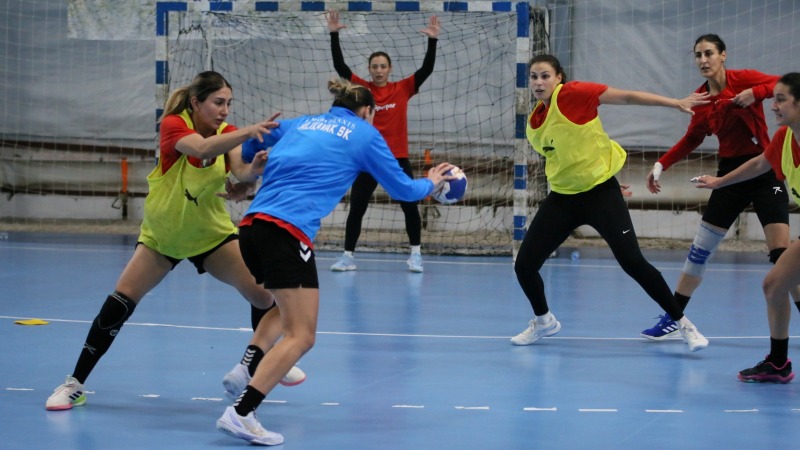 yalikavakspor antrenman 1