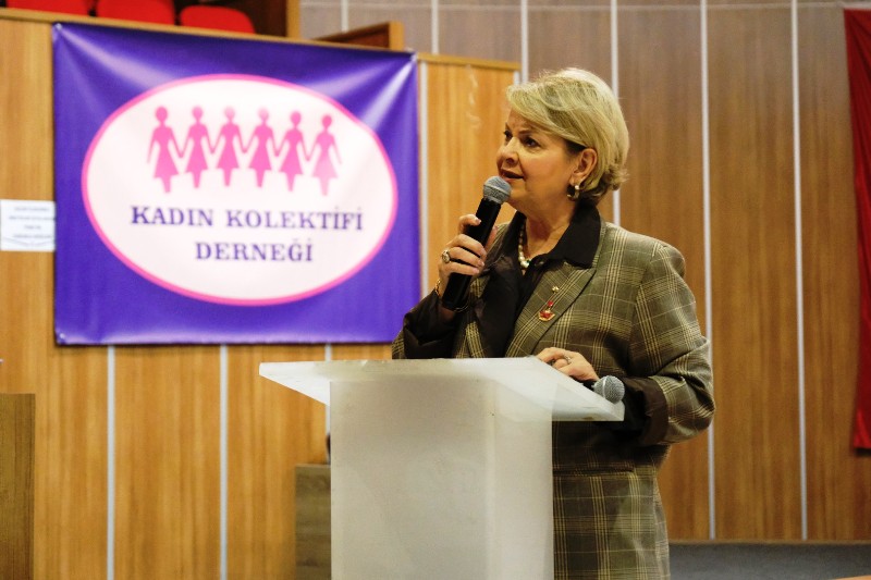 Bodrum’da “Kadın Çocuk Yoksulluğu ve Dayanışma Söyleşisi” Düzenlendi