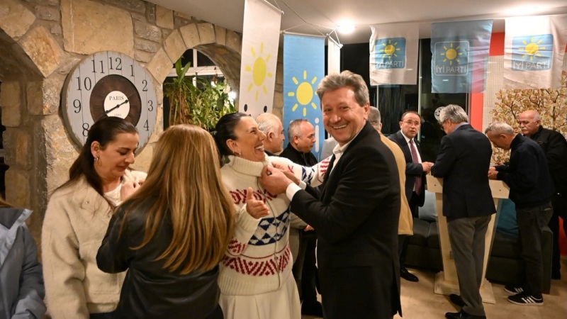 İYİ Parti Bodrum’dan Rozet Törenli İftar Programı Yapıldı