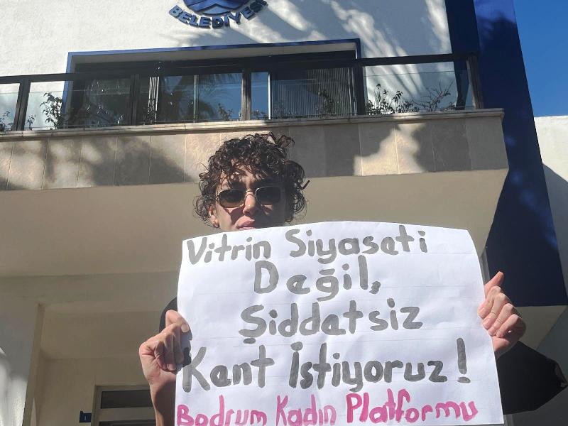 Bodrum Kadın Platformu’ndan Belediyeye Tepki: “Şiddet Faillerine Sahne Verilmemeli”