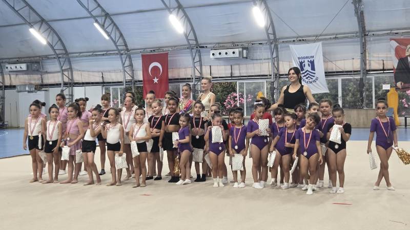 Yalıkavakspor Cimnastik Akademisi’nden Unutulmaz Yıl Sonu Gösterisi