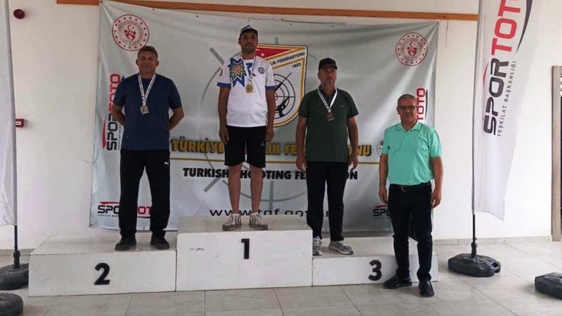 Büyükşehir Sporcularından Çifte Başarı