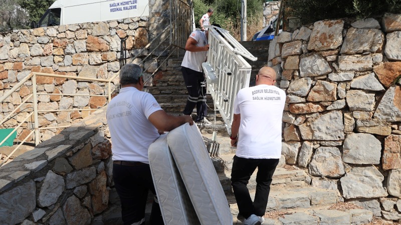 Bodrum Belediyesi Medikal Malzeme Desteğini Sürdürüyor