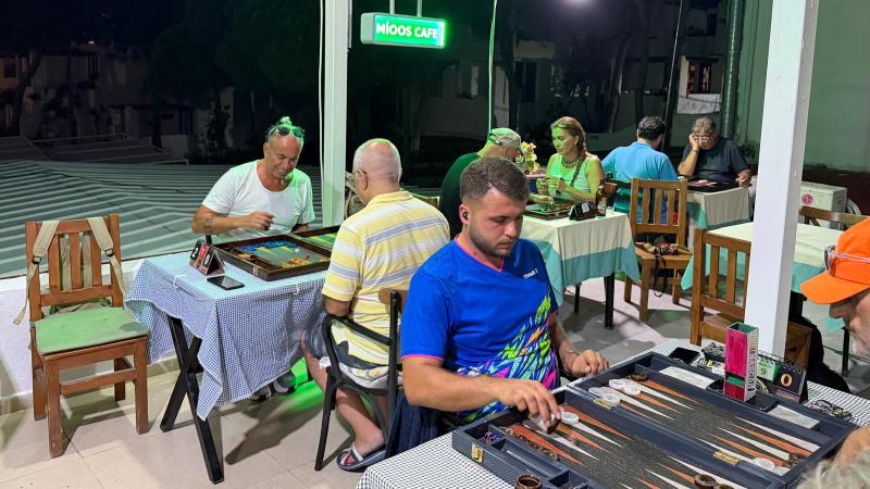Turgutreis’te Tavla Rüzgârı: Mioos Cafe Spor ve Sosyal Yaşamın Merkezi