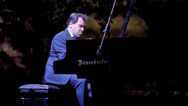 Nicolas Bringuier, Gümüşlük’te Unutulmaz Bir Gece Yaşattı
