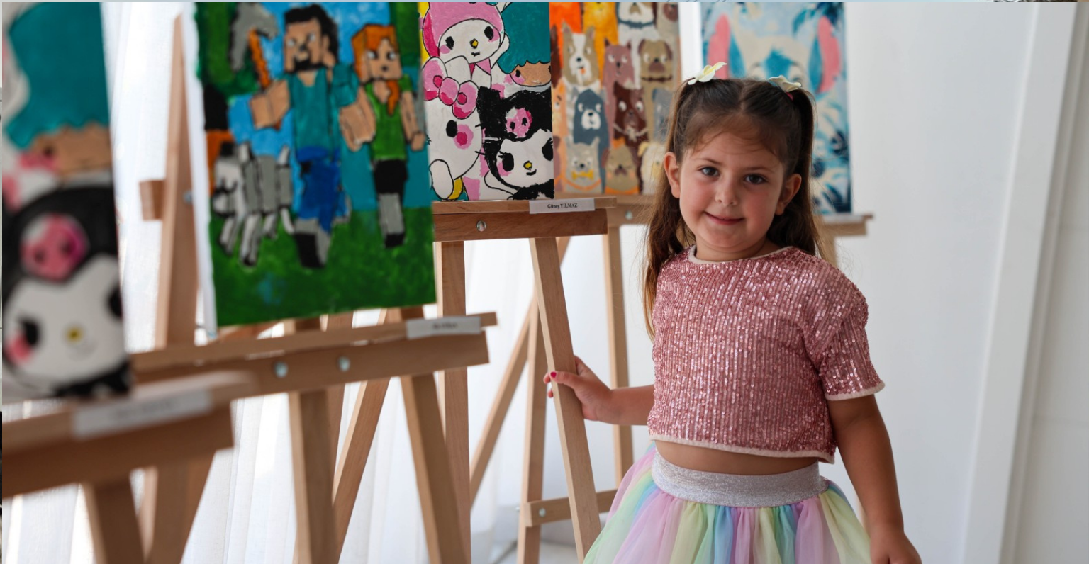 “Sayılarla Tuval Boyama Atölyesi” Mini Sergi ile Tamamlandı