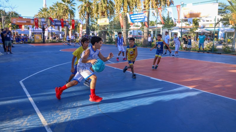 Bodrum 3x3 Streetball heyecani Turgutreiste basladi 3