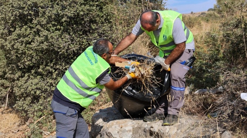 Gümbet Sahili’nden Bir Saatte Yarım Ton Atık Çıktı
