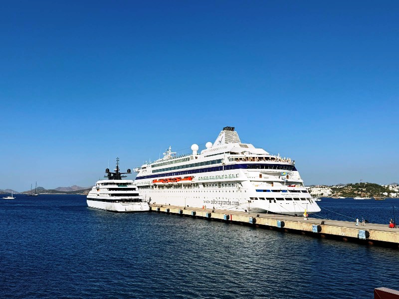 Bodrum Limanı’nda Çifte Kruvaziyer Hareketliliği